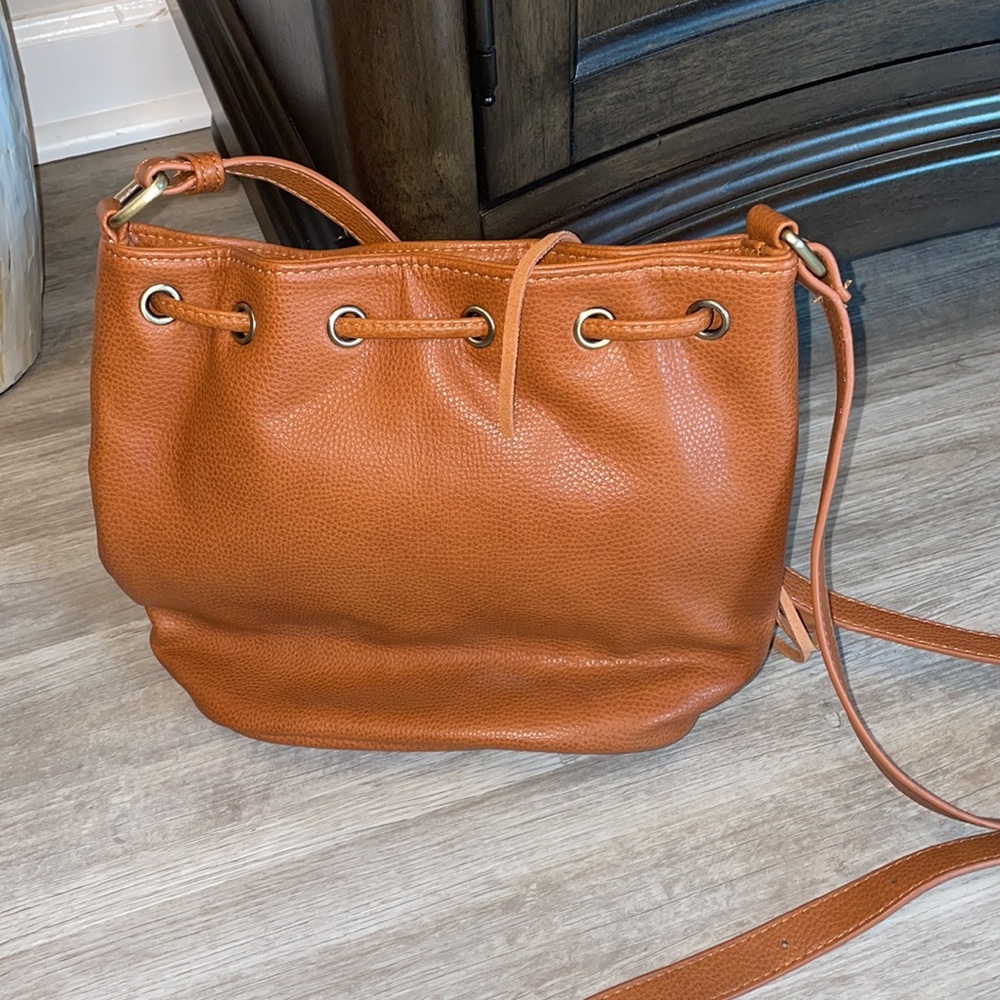 Cognac fringe shoulder bag- NWOT - Picture 2 of 5